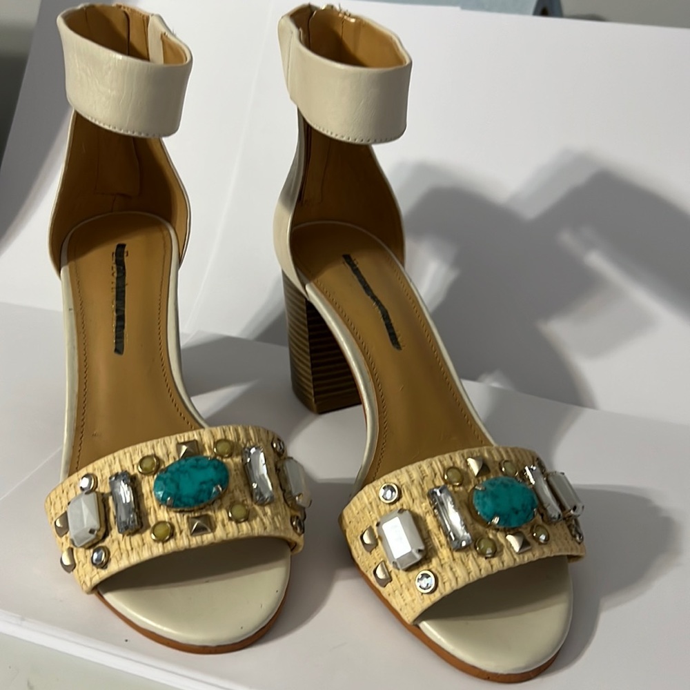ENZO ANGIOLINI SANDALS